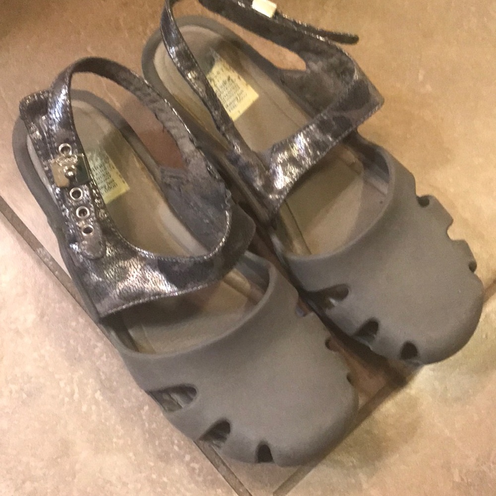 Dr scholl’s dance clogs